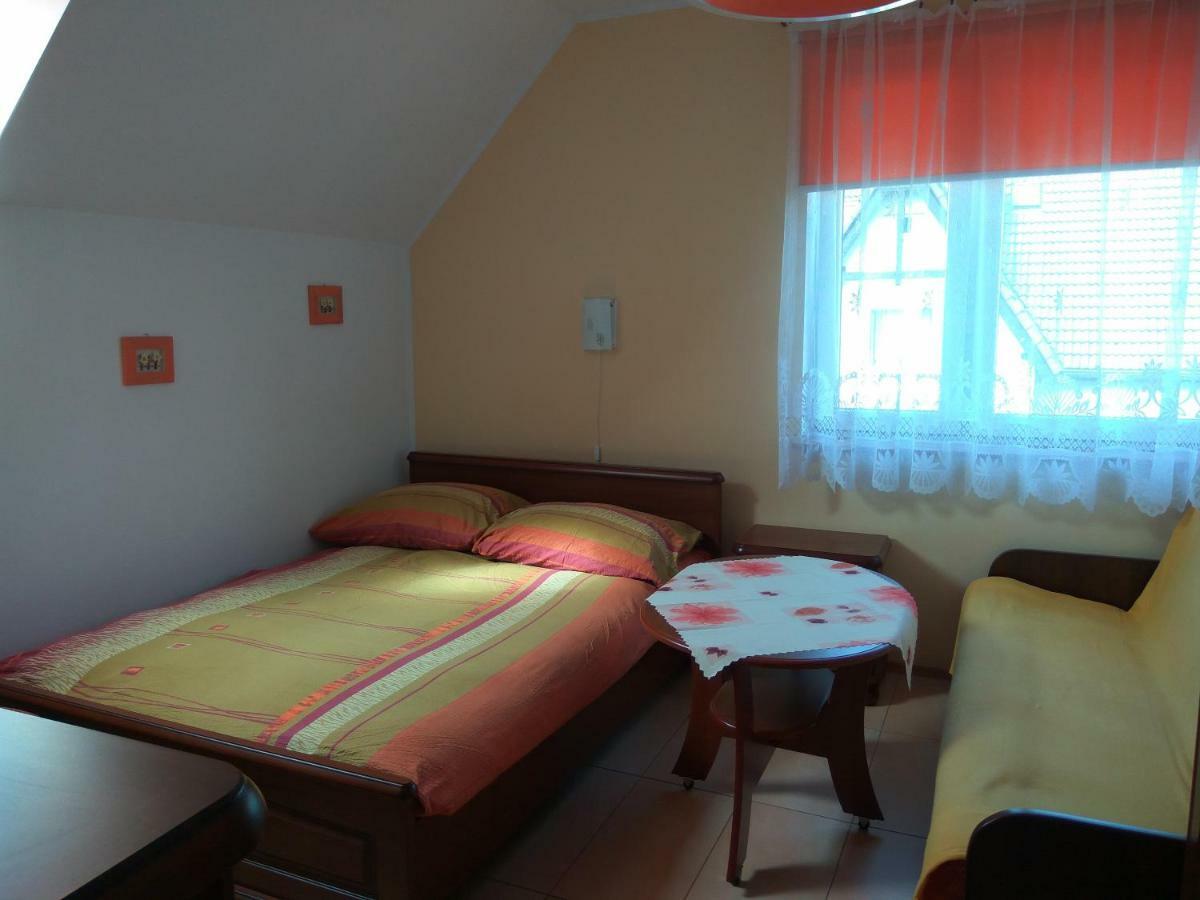 Anna Misiuk Pokoje Apartment Jaroslawiec Exterior photo